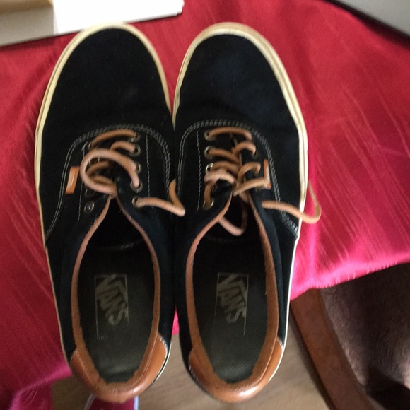 Vans Other - Vans off the wall canvas sneakers m9.5/w11